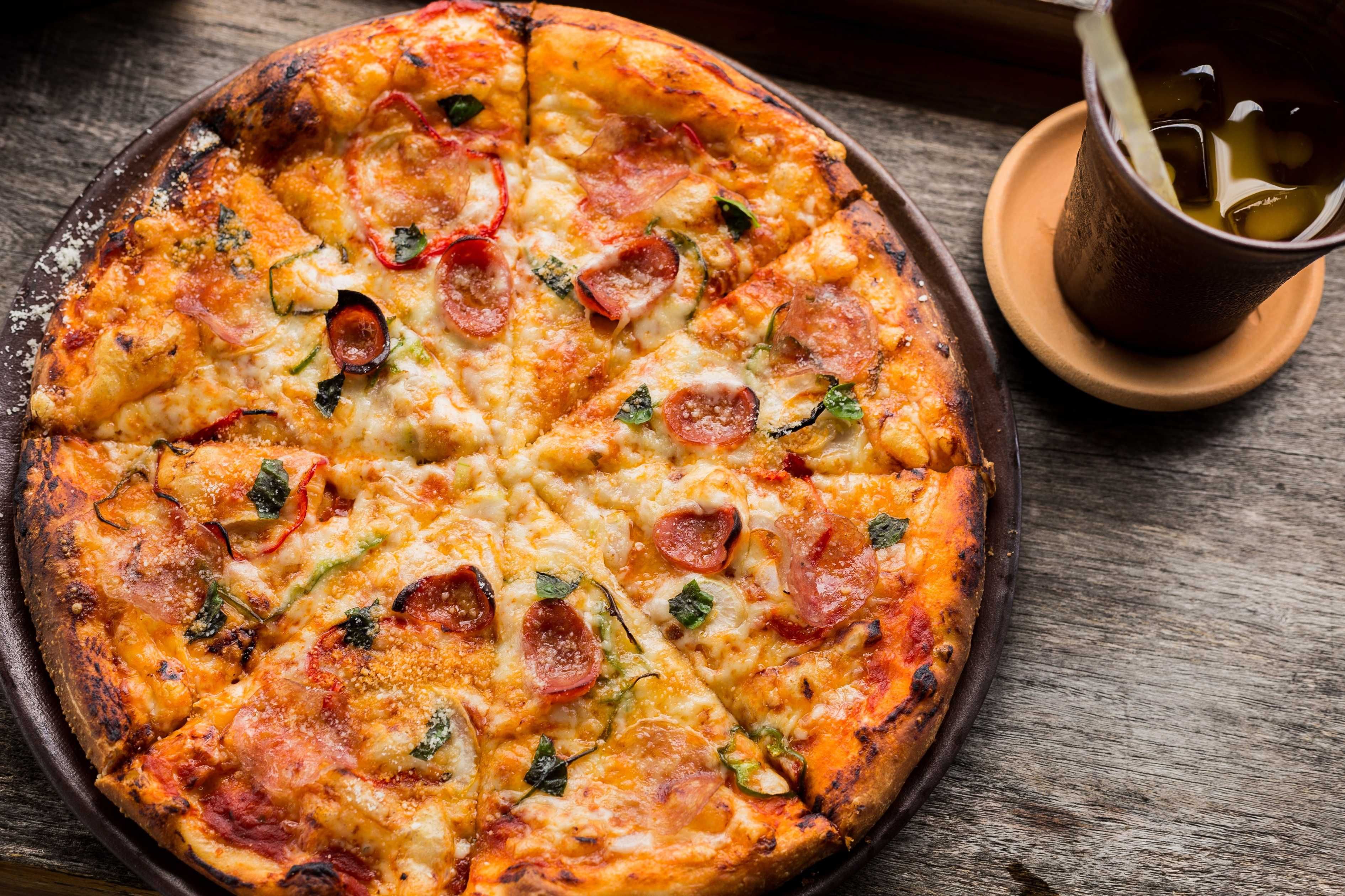 Placeholder image we-love-pizza.jpg